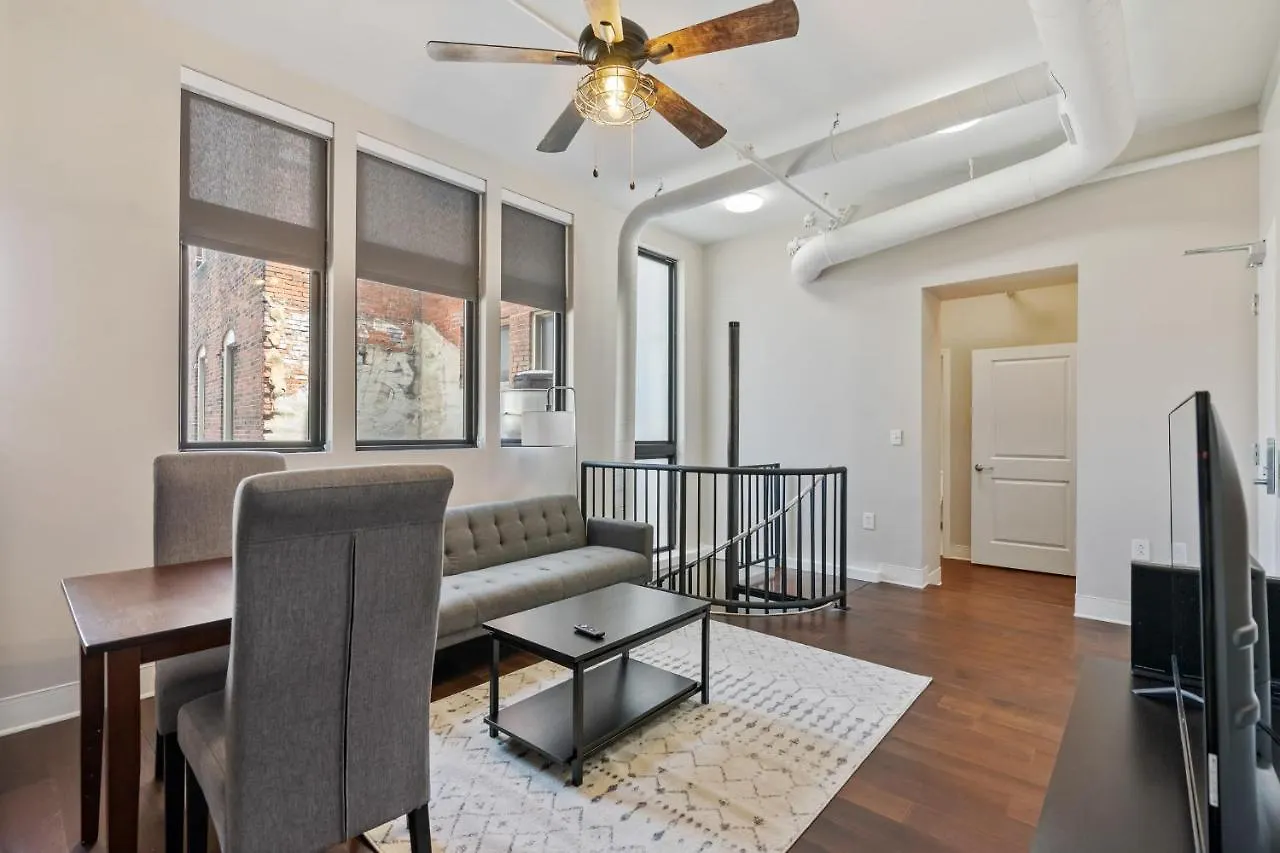 Modern Upscale 2Br Apartment In Carson By Stay Gia Pittsburgh