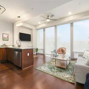  Apartment Hostwise Stays - The Washington At Chatham - Free Parking, Private Gym, Skyline Views!